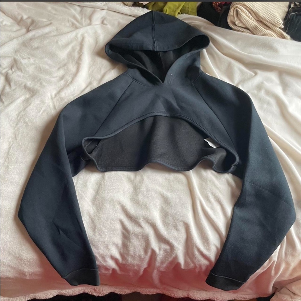 Nike Women's Black Cropped Sweatshirt